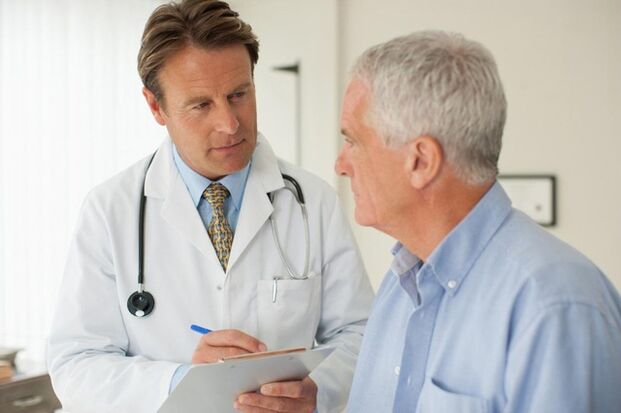 A man with prostatitis at a meeting with a urologist
